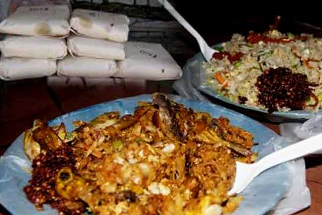 தேனீர், கொத்து, பிரைட் ரைஸ் ஆகியவற்றின் விலைகள் குறைப்பு