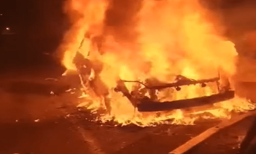 ஹமாஸ் ரொக்கட் தாக்குதல் எரியும் இஸ்ரேல் photo