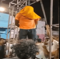 பகிரங்கமாக தூக்கிலிடப்பட்ட பாஜக பிரமுகர்