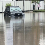 வெள்ளத்தில் மிதக்கும் டுபாய் நீரில் மூழ்கிய விமான தளம்