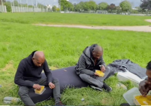 பிரான்சில் வீதியில் உறங்கும் தமிழர்கள்