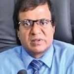 அவருடன் கேதீஸ்வரன் வெளிநாட்டுக்கு சுற்றுலா