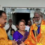 காதுகளால் வாகனம் இழுத்து சாதனை