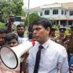 அர்ச்சனா ராமநதனை பொறியில் சிக்க வைக்க நடவடிக்கை