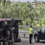 தெற்கு அதிவேக நெடுஞ்சாலையில் கவிழ்ந்த லொறி