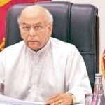 பிரதமர் திடீர் பதவி விலகல்