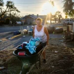 அமெரிக்காவில் சூறாவளி 100பேர் பலி